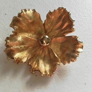 Vintage Large Gold Tone Flower Brooch
